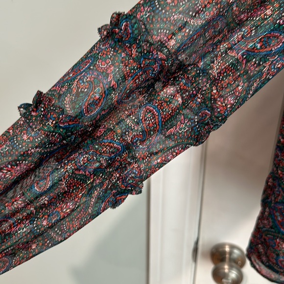 LOFT Shimmer Paisley Smocked Ruffle Tie Neck Blouse medium, New without tags - Picture 3 of 4